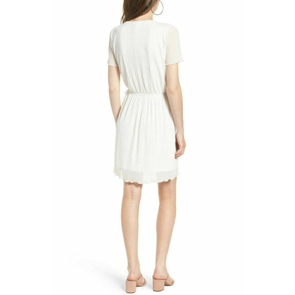 Leith Women's Ivory Pleat Surplice Wrap Dress Size XS - Picture 6 of 16